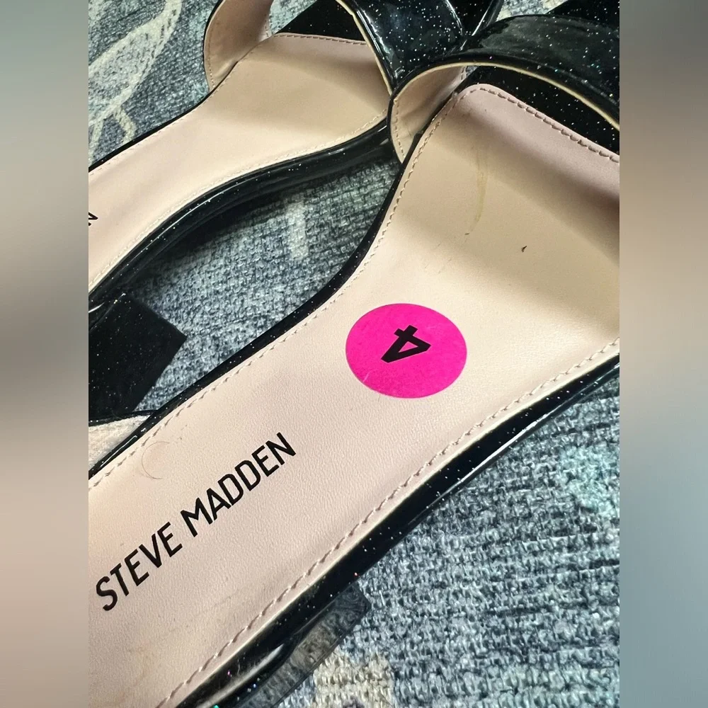 Steve Madden Kid’s' Carrson Glossy Black Rainbow Sparkle kitten heels
